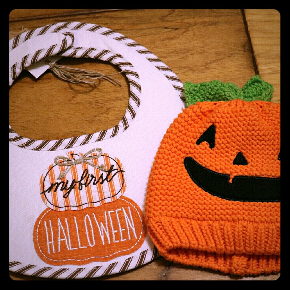 Halloween hat and bib
